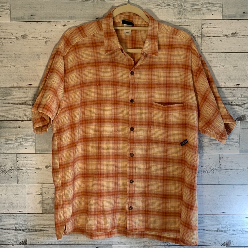 Patagonia mens short sleeve button down shirt